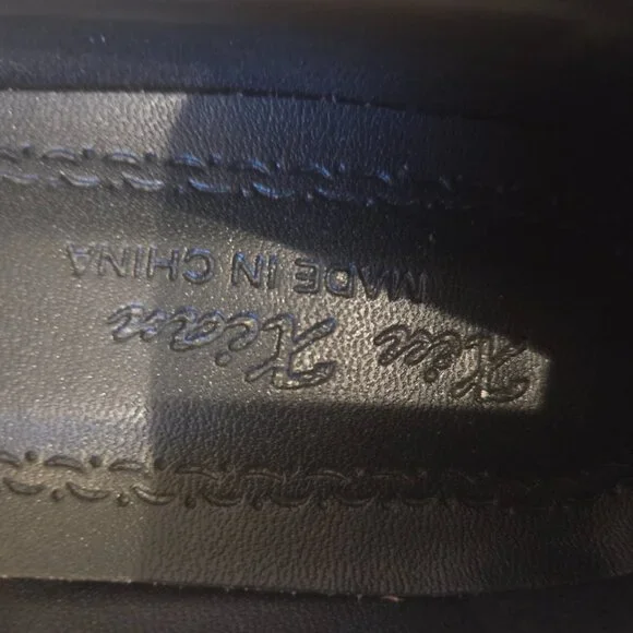 Black Court Shoes. - Picture 7 of 8